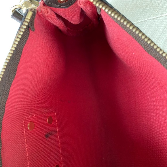 Louis Vuitton Eva Damier - Picture 13 of 16